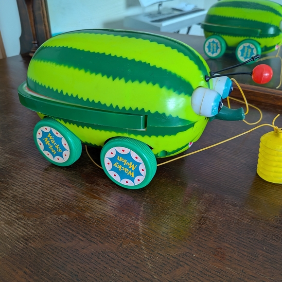 Wacky Melon Vintage Rare Pull Toy Looking For A Loving Home - Picture 6 of 8